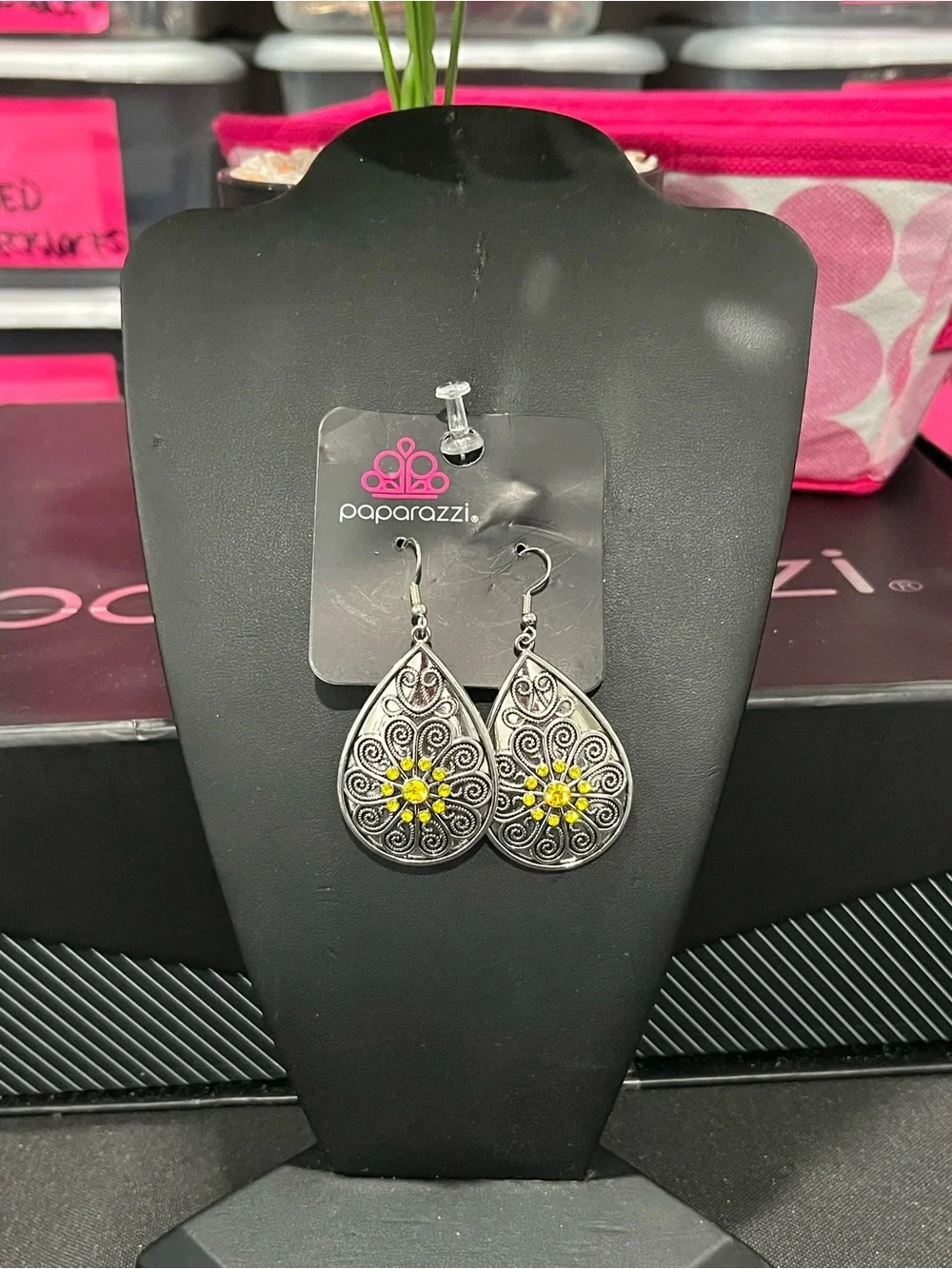 paparazzi silver tone